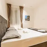 Eva Luxury Two Bedrooms & Bacvice アパート *