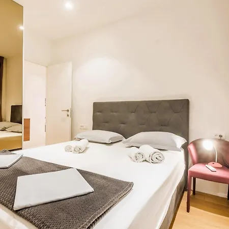 Apartman Eva Luxury Two Bedrooms & Bacvice *