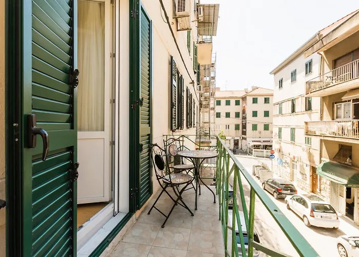 Eva Luxury Two Bedrooms & Bacvice 公寓