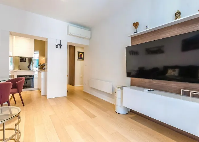 Eva Luxury Two Bedrooms & Bacvice 公寓 *